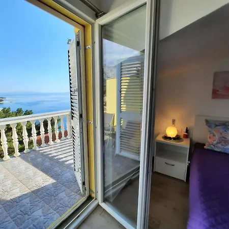 Apartment Saric K&m Baska Voda